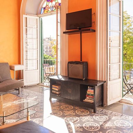 Private Rooms In Historic Building On The Square マラガ エクステリア 写真